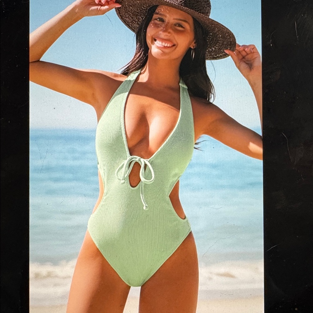 Cool aloe green monokini - Picture 3 of 4